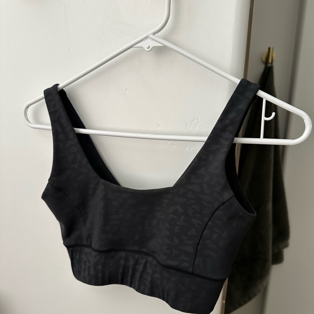 IVL Black Patterned Women's sports bra top